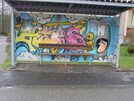 Graffiti an der Bushaltestelle Hohl-Sturzkopf