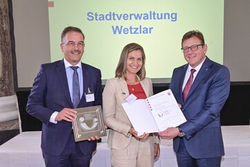 Oberbürgermeister Wagner, Annika-Diana Linke und Staatssekretär Sauer