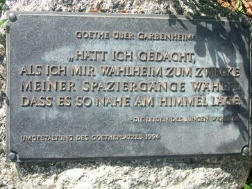 Ein Goethe-Gedenkstein am Garbenheimer Goetheplatz