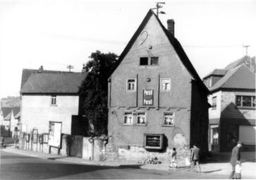 Ortsmittelpunkt von Naunheim um 1960