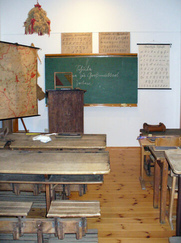 Schulzimmer im Heimatmuseum Steindorf