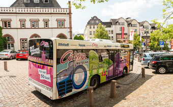 Parkplatz-Shuttlebus in der Altstadt startet