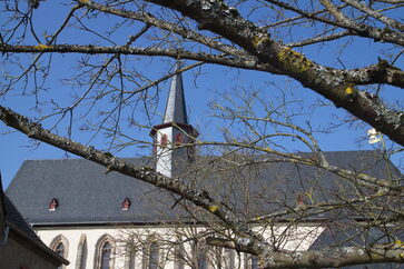 Rast am Kloster Altenberg.