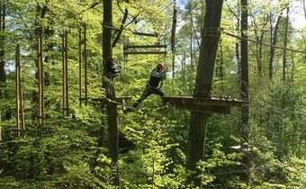 Der Kletterwald Wetzlar lockt mit 150 Übungen in 13 Parcours